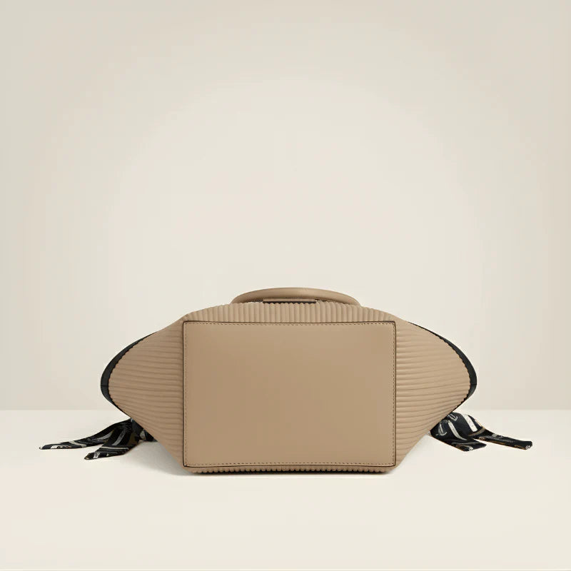 Royal V Cut Bag B/S-045